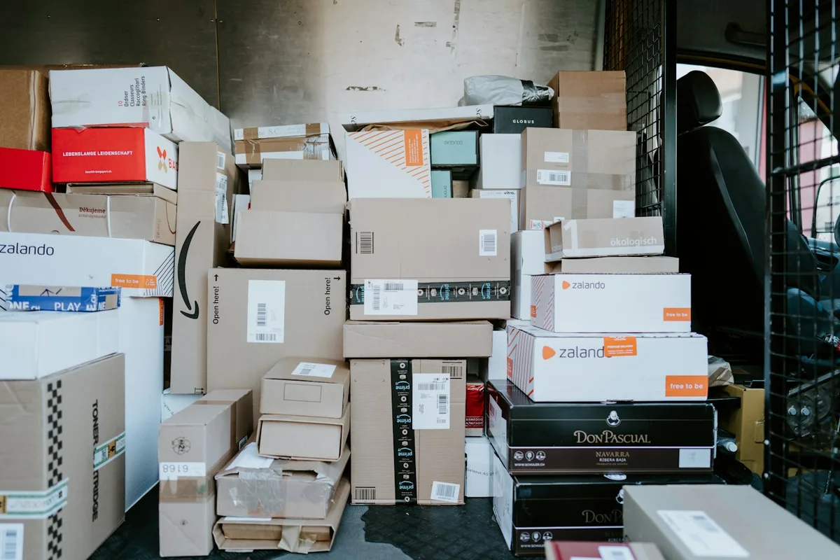Cajas de cartón preparadas para envío